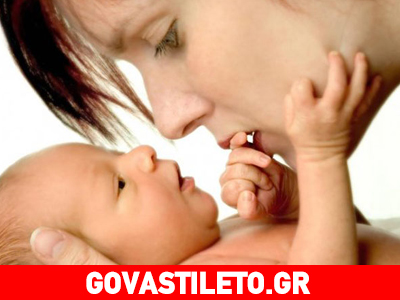 Νέα μελέτη: Το σάλιο των γονιών ωφελεί τα μωρά